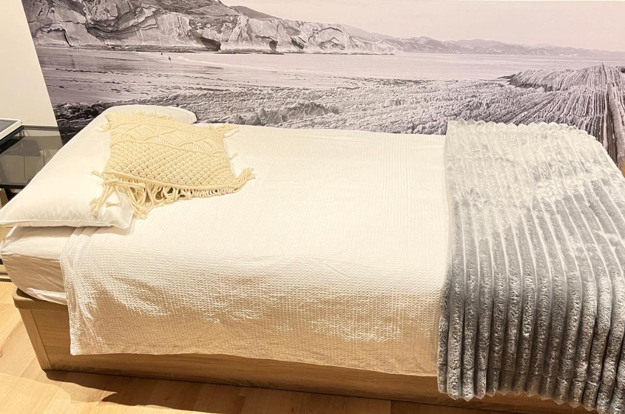 Small Lux Beachcity Close To The River,Metro And Parking بلباو المظهر الخارجي الصورة